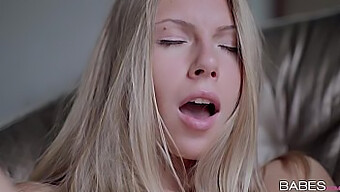 Angelica'S Kutje Krijgt De Juiste Hoeveelheid Liefde En Aandacht In Deze Xxx Video