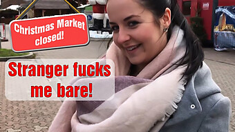 Deutsches Girl Bekommt An Weihnachten Pov Bareback Blowjob Und Cumshot