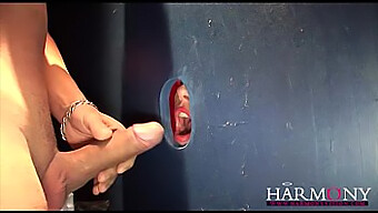 Feticismo Della Rete E Gioco Anale Nel Video Del Gloryhole Di Harmony Vision