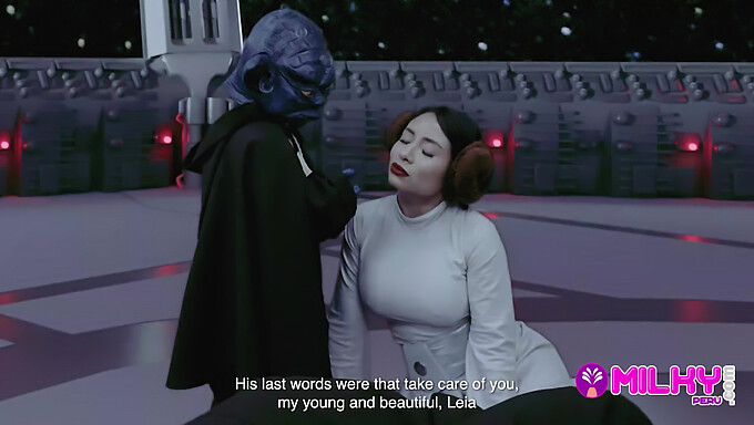 In Deze Hete High-Definition Video Neemt De Wijze En Krachtige Meester Yoda Het Op Tegen De Verleidelijke Prinses Leia In Een Hete Ontmoeting. Verwacht Intense Orale Vaardigheden, Een Gepassioneerde Missionaris En Een Hete Latina-Babe Die Vies Wordt Met Haar Lightsaber-Zwaaiende Partner. Moge Het Plezier Met Je Zijn!