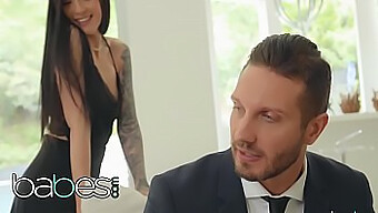 Marley Brinx Y Quinton James Protagonizan Un Encuentro Caliente Con Ardientes Zorras De Pechos Pequeños