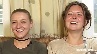 L'Incontro Lesbo Inaugurale Di Sofie È Catturato Dalla Telecamera, Con Baci Romantici, Leccate Di Figa E Ditalini.